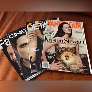 Lot 8 Twilight magazines